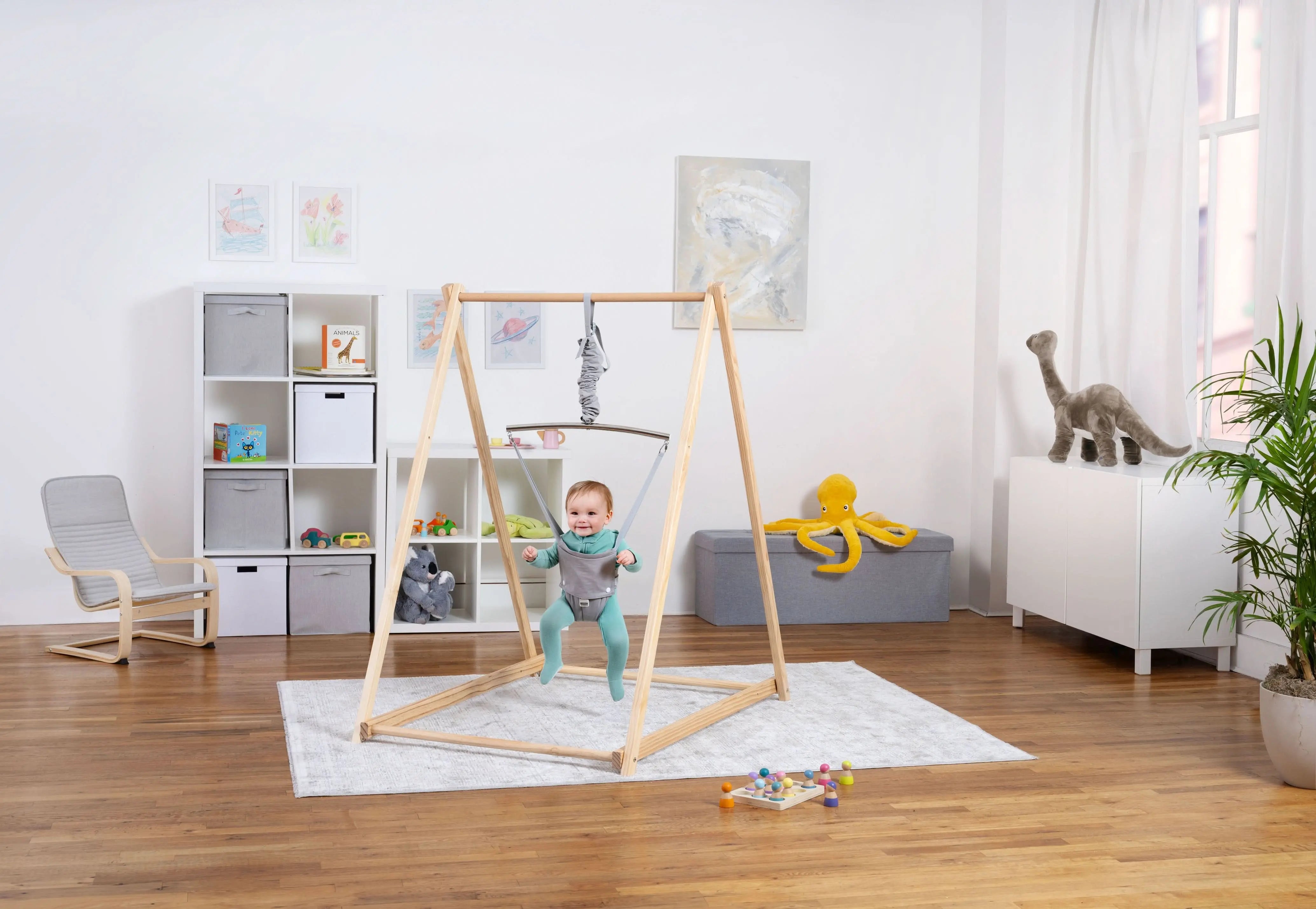 Tulip | Foldable Baby Bouncer - Gray Avenlur.com