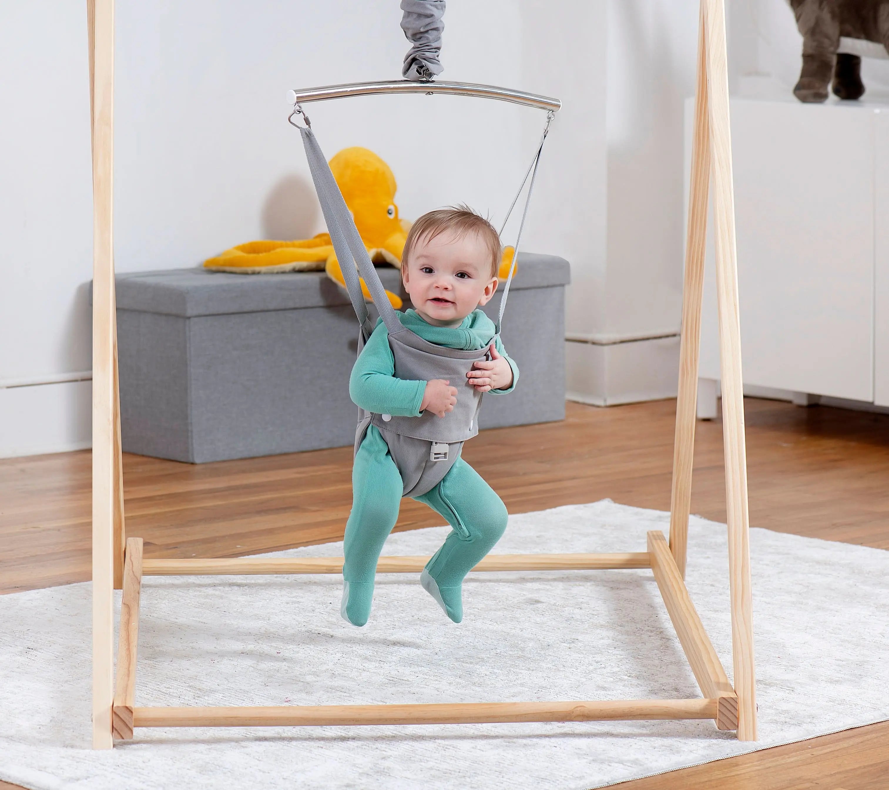 Tulip | Foldable Baby Bouncer - Gray Avenlur.com