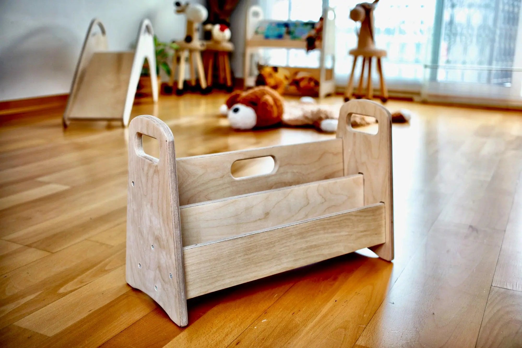 Wooden Bookshelf Seaside-Montessori