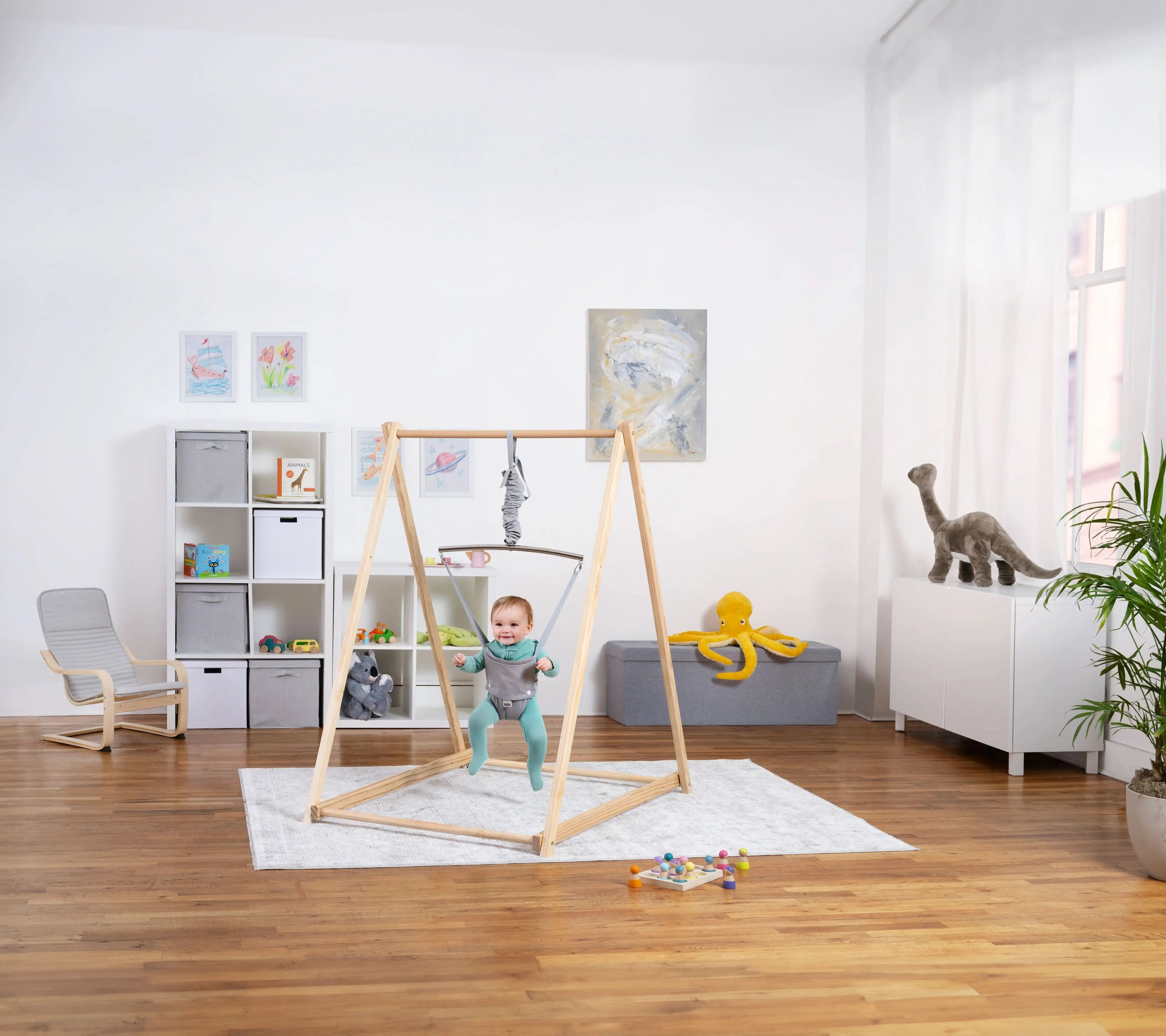 Tulip | Foldable Baby Bouncer - Gray Avenlur.com