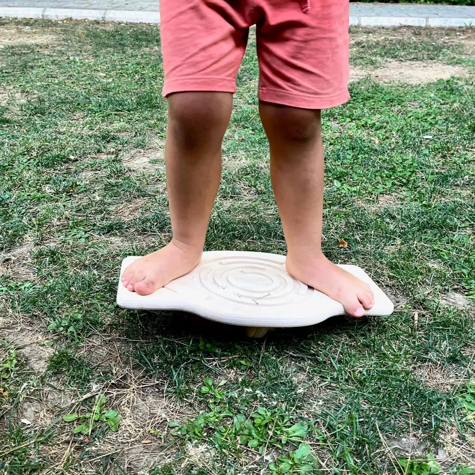 Maze Wooden Balance Board Seaside-Montessori
