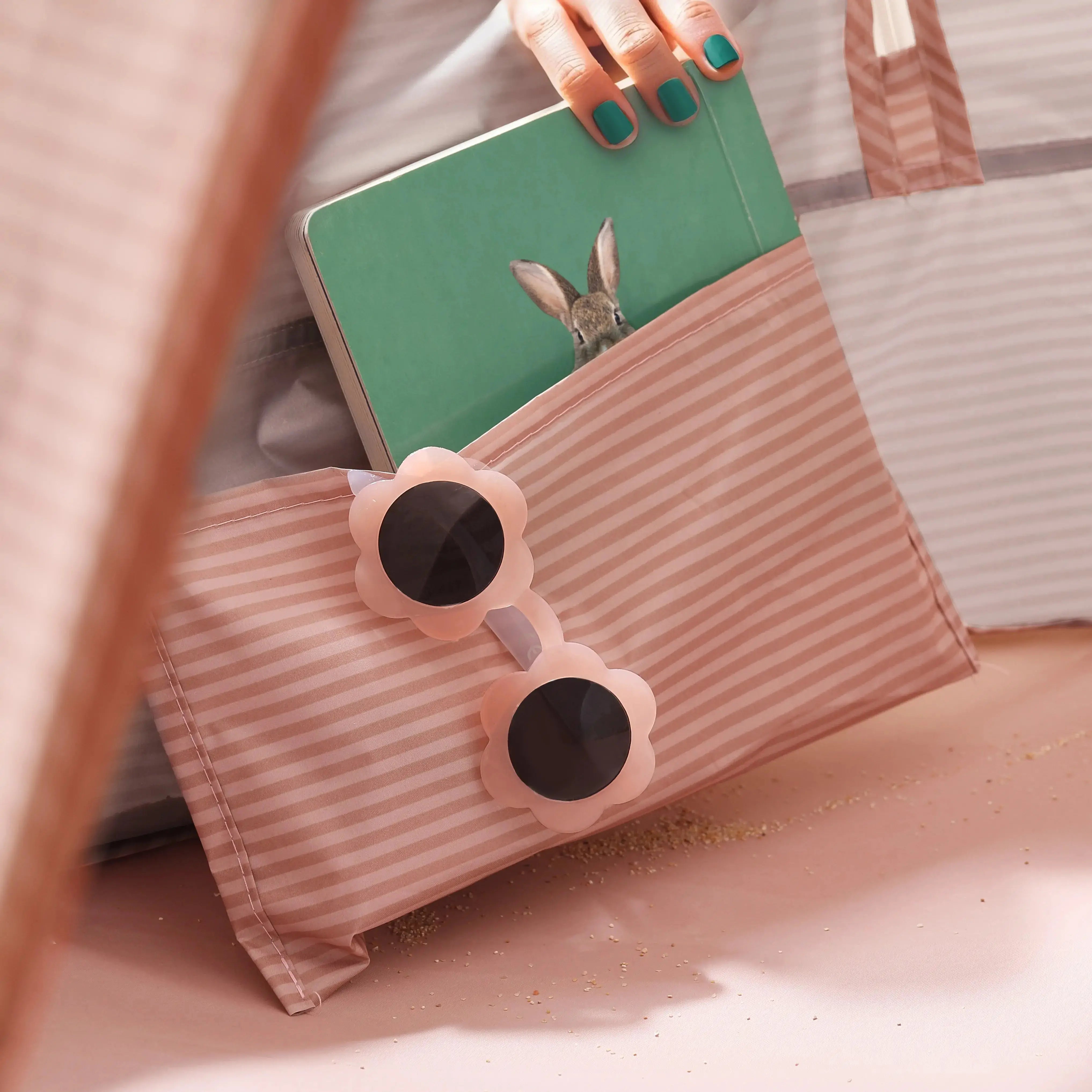 Beach Tent for Kids with Sand Toys – Blush Pink - Seaside-Montessori